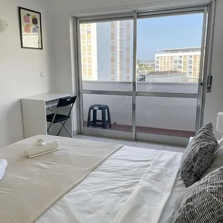 Apartamento Sunny In Portimao, Walk To Marina, And Nightlife Portimão