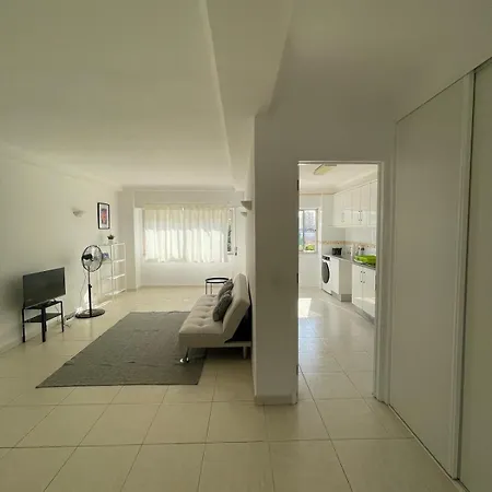 Apartament Sunny In Portimao, Walk To Marina, And Nightlife *