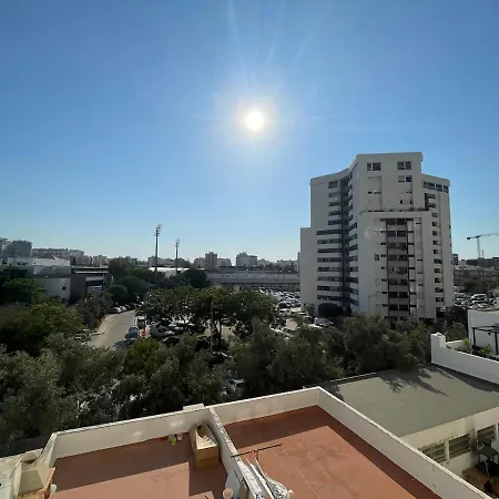 Sunny In Portimao, Walk To Marina, And Nightlife Daire *
